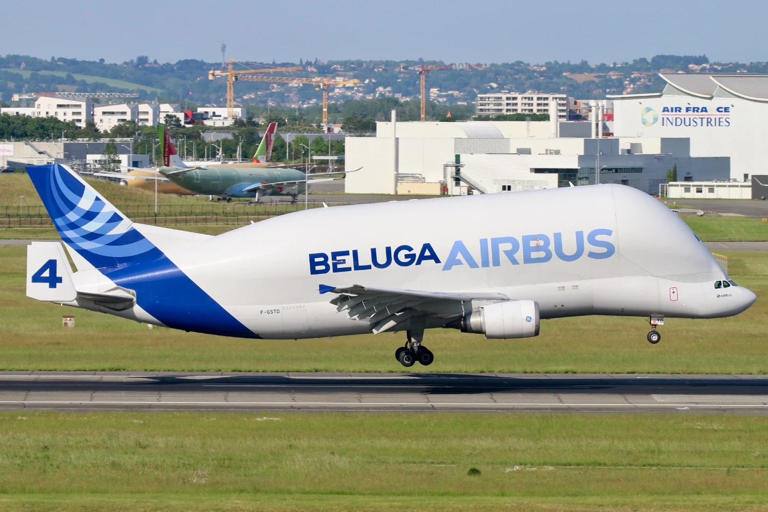 Airbus BelugaST F-GSTD realiza voo final antes da aposentadoria