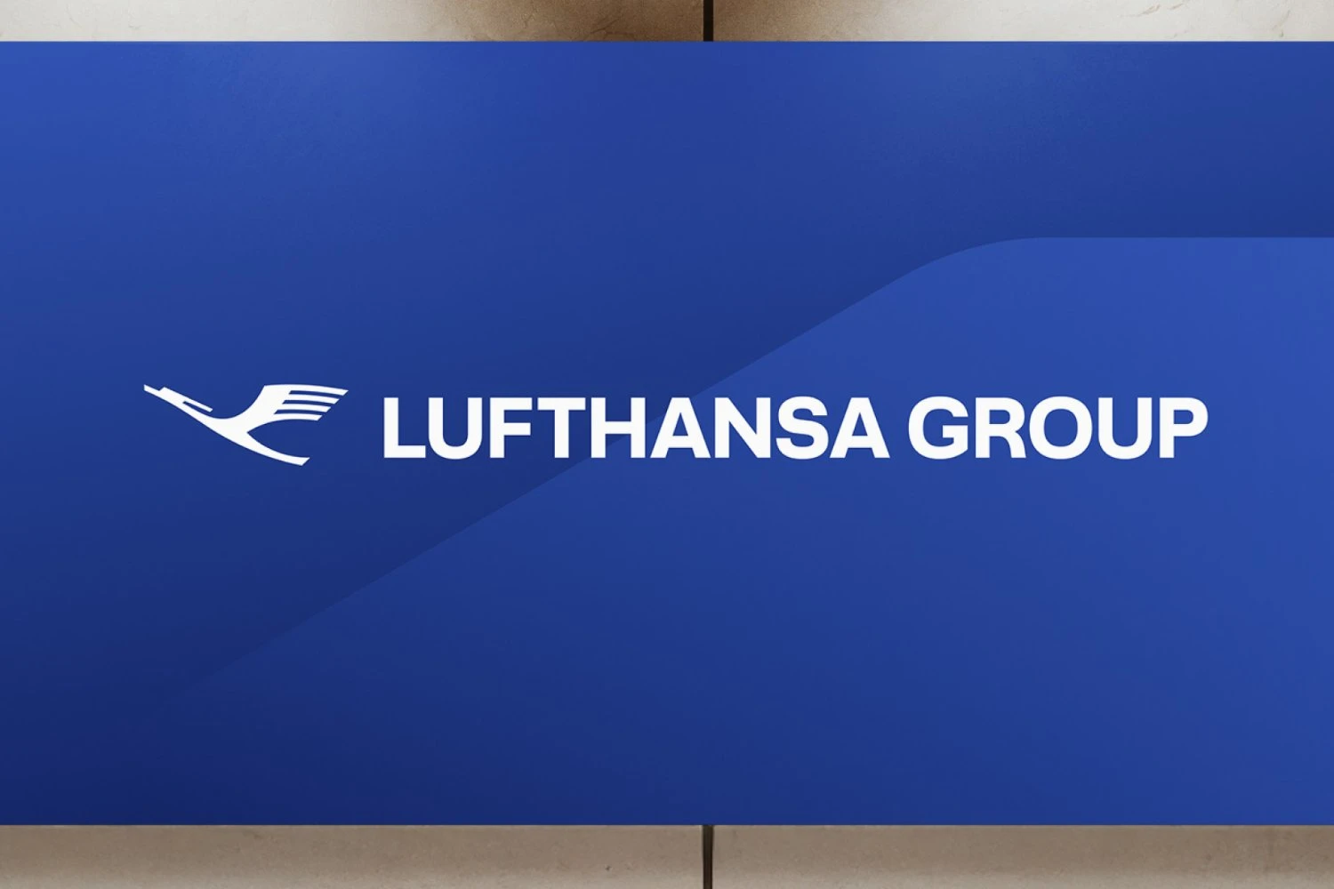 Grupo Lufthansa lança nova identidade visual que perde círculo tradicional