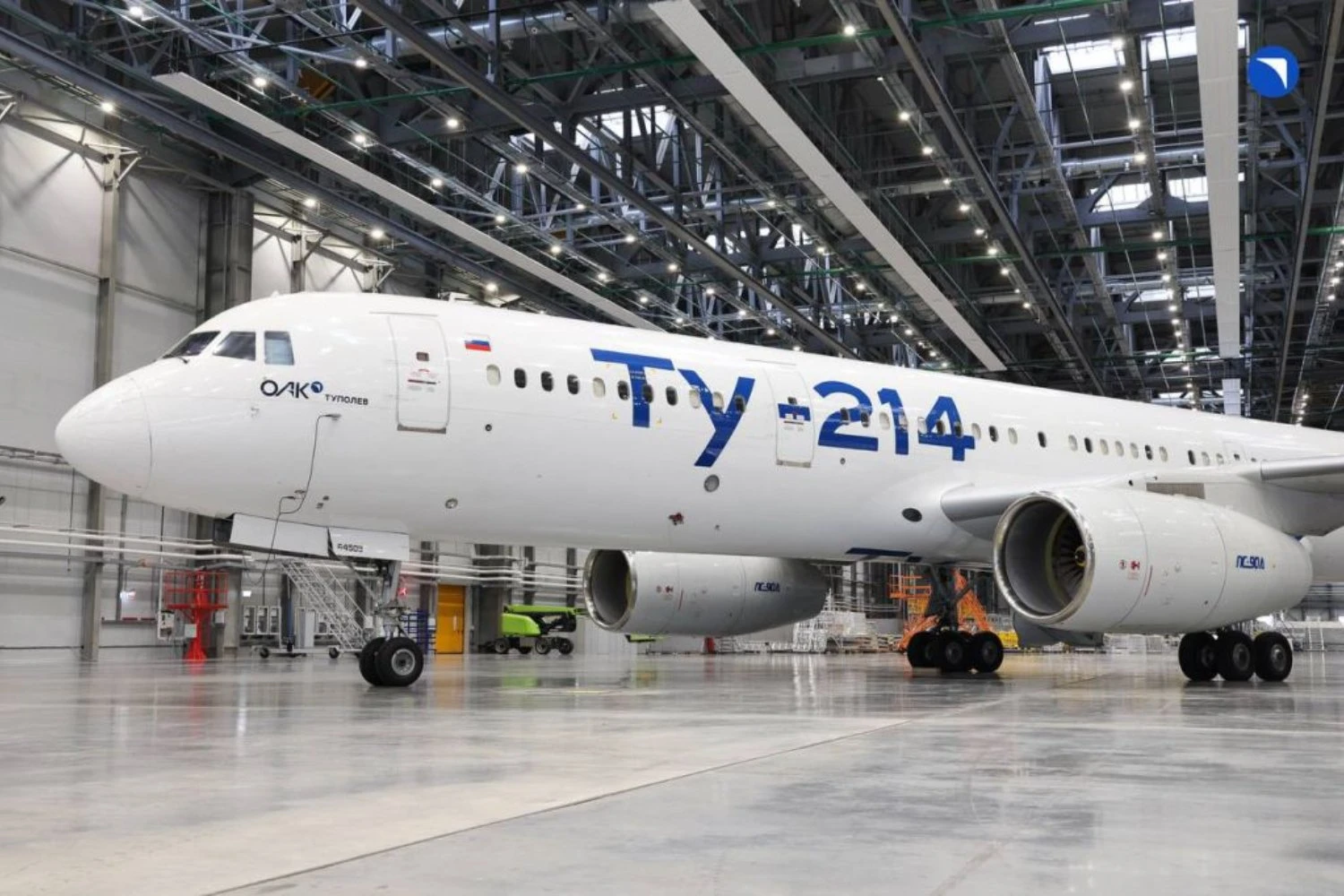 Jato velhinho recauchutado, Tupolev Tu-214 ganha aval para produção