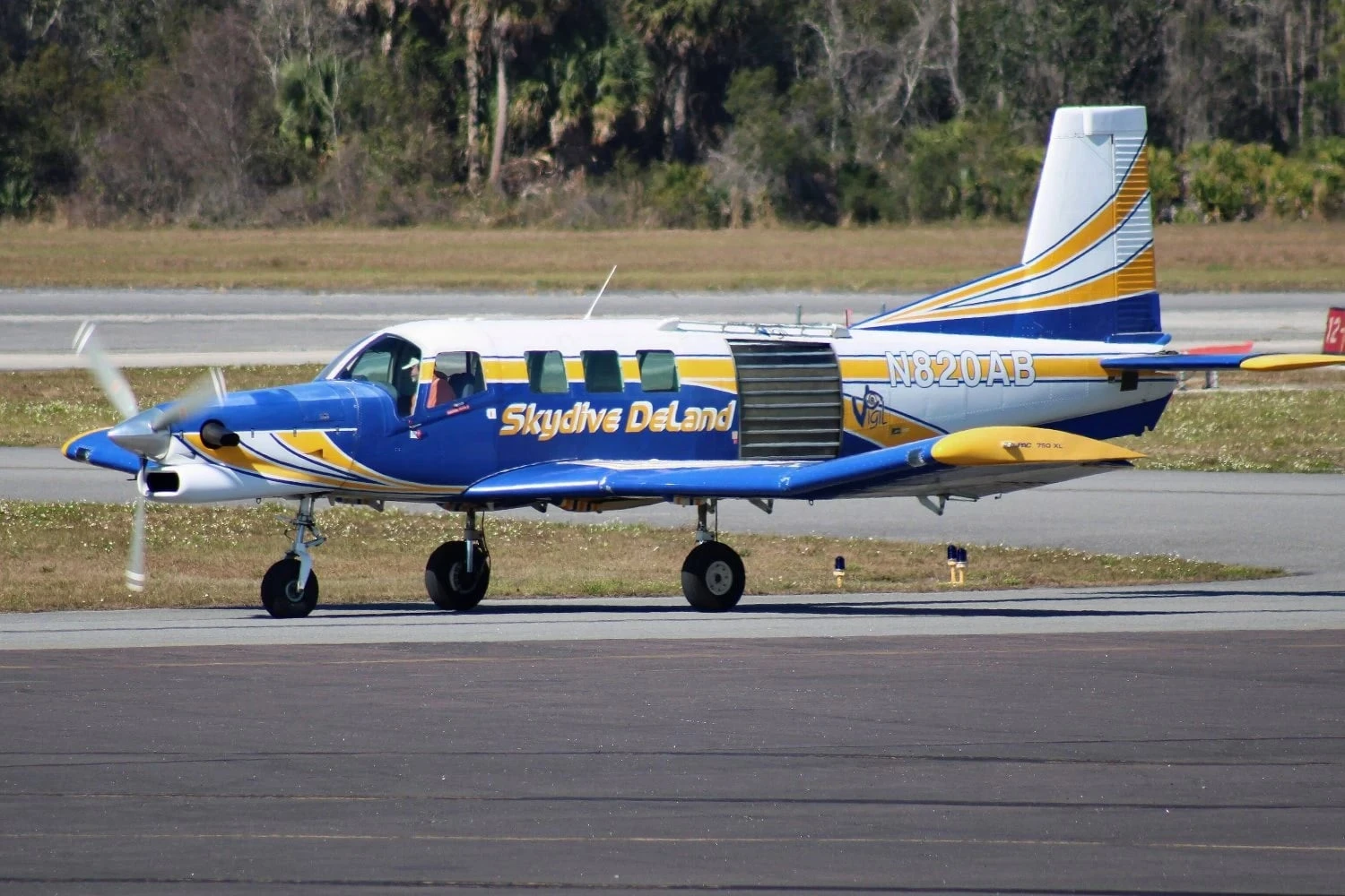 Acidente com avião de paraquedistas nos EUA vitimou 12 pessoas no domingo