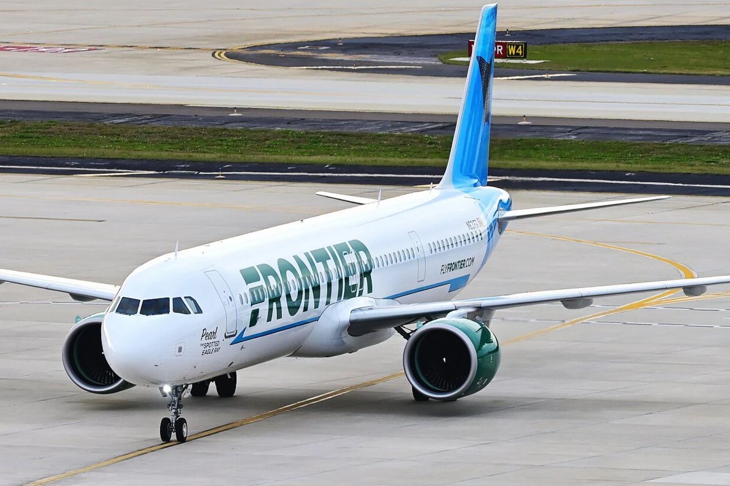 Frontier é mais uma companhia a escolher a Starlink para internet a bordo