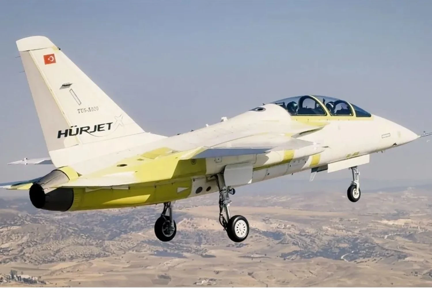 O primeiro jato Hürjet da Força Aérea da Turquia