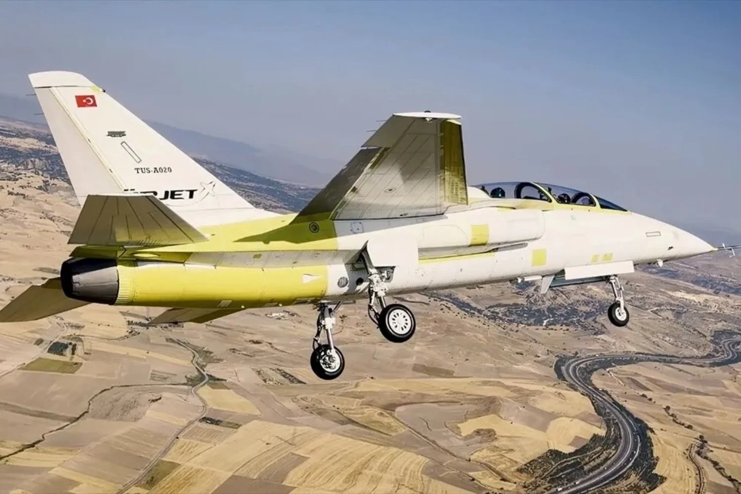 O primeiro jato Hürjet da Força Aérea da Turquia