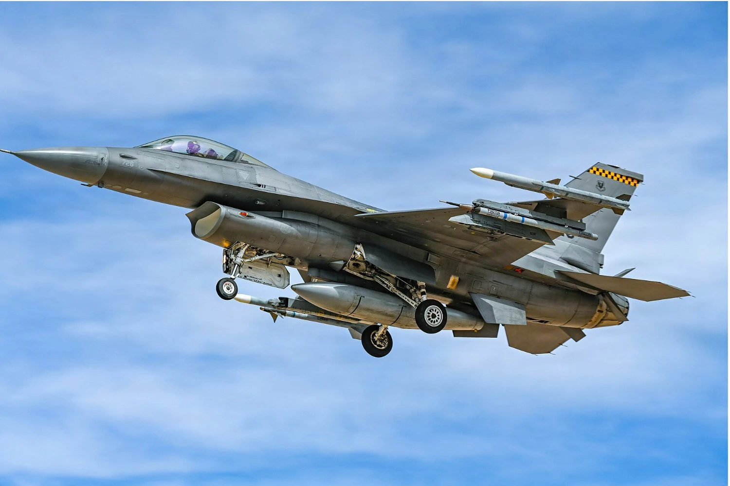 F-16 Fighting Falcon da USAF | AIRMAN ANNIKA SCHERMERHORN