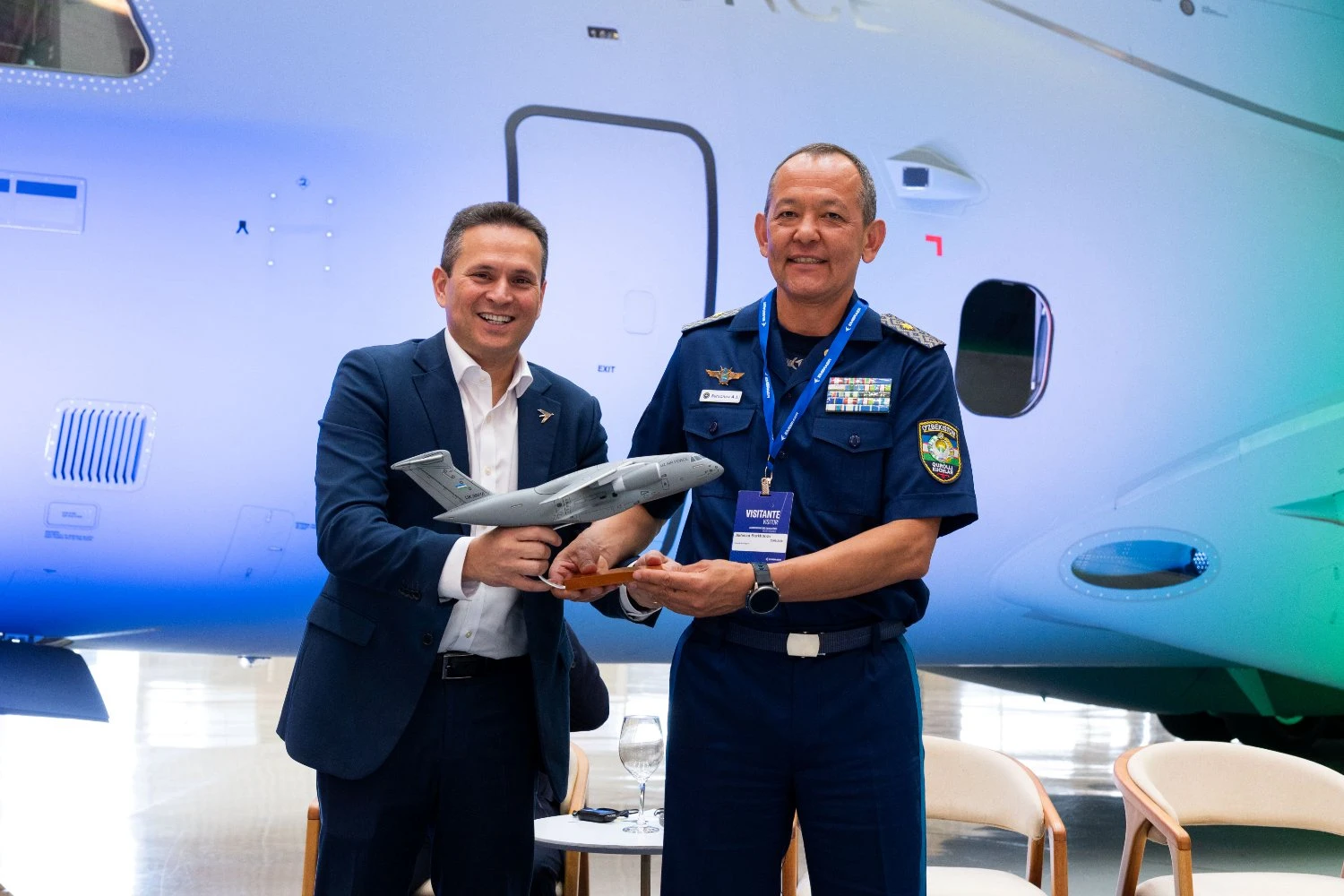 Primeiro C-390 Millennium da Força Aérea do Uzbequistão