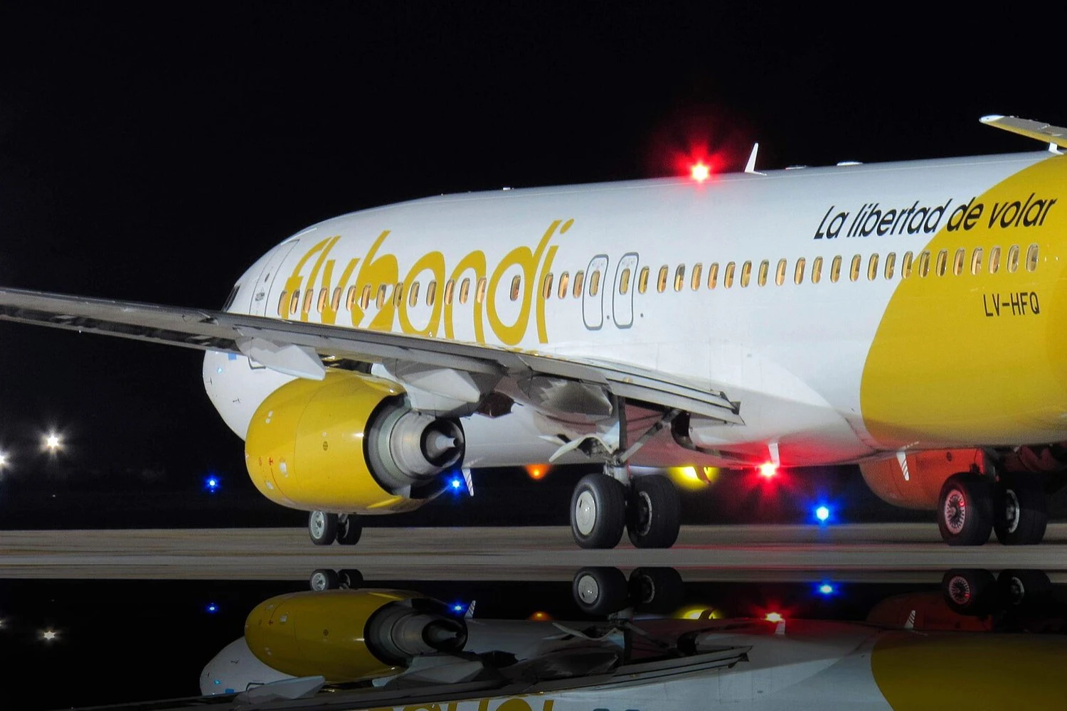 Flybondi seeks protection after liens and 57‑day grounding in Argentina