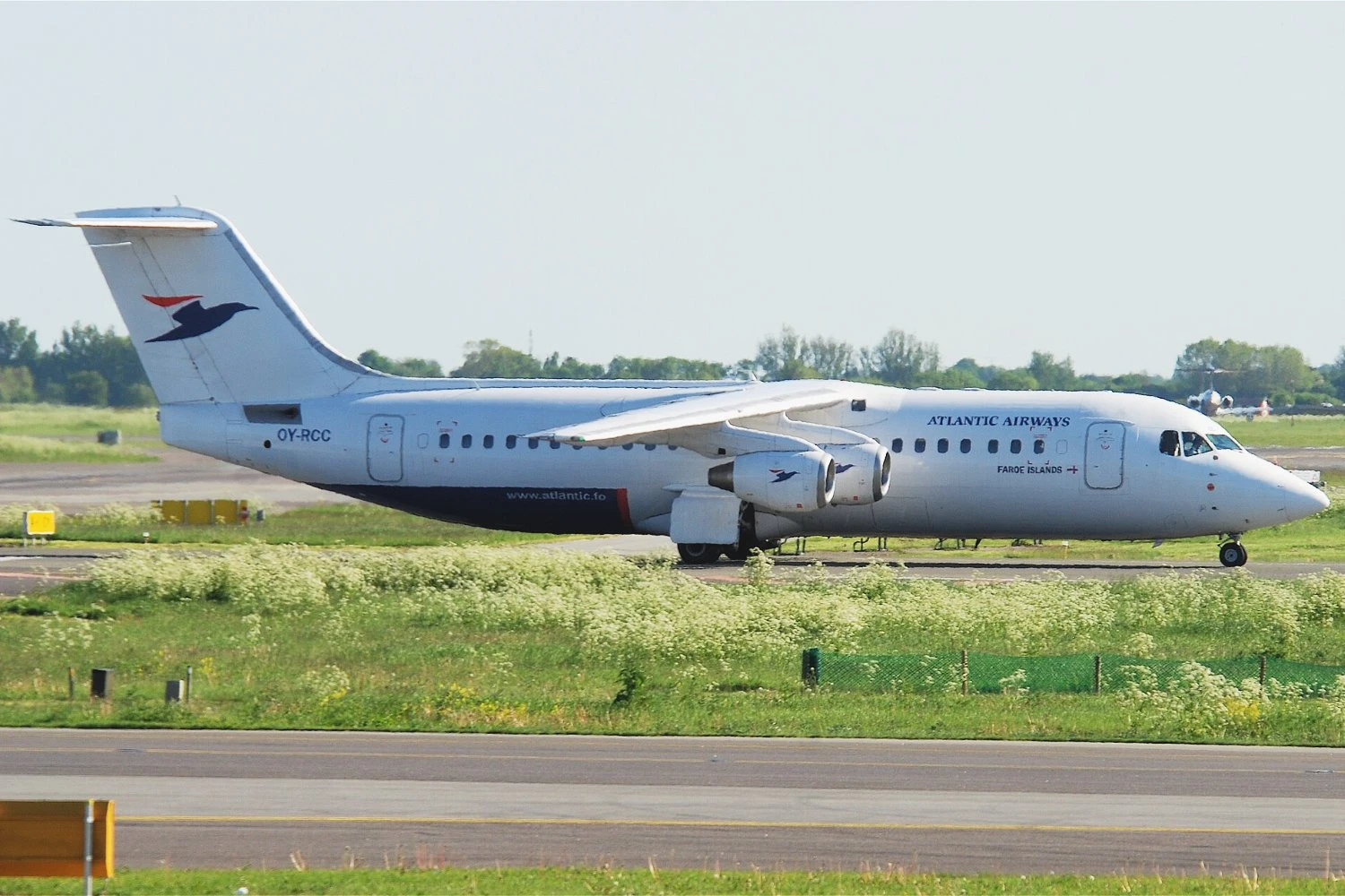 Former Atlantic Airways Avro RJ 100