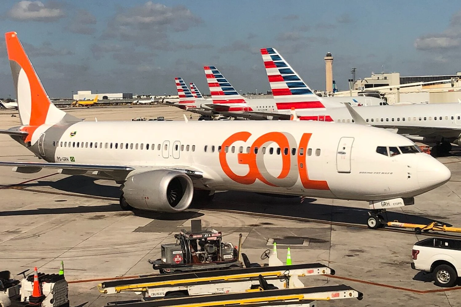 GOL expands unpaid leave program and suspends several international routes
