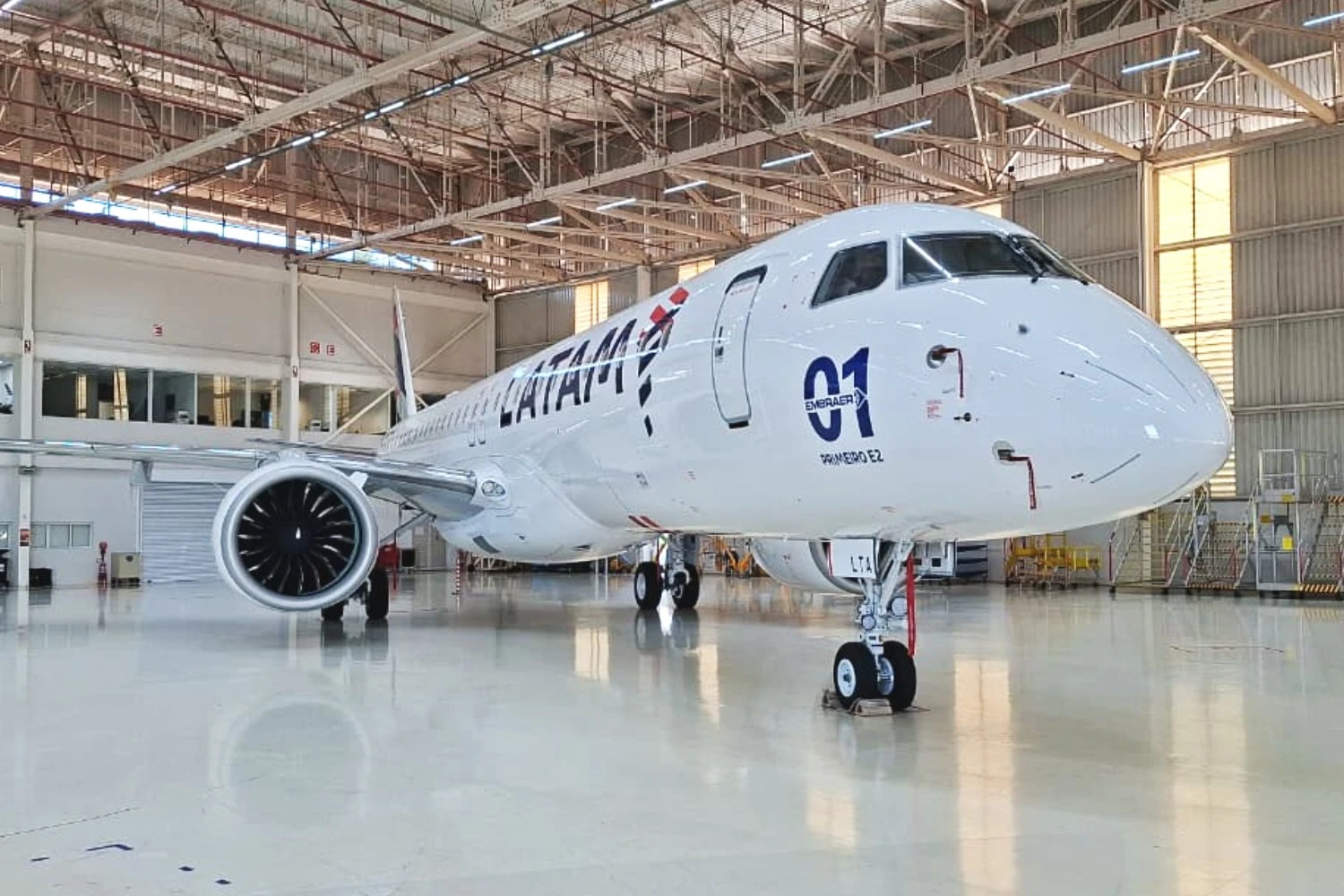 LATAM Brasil to launch E195‑E2 service at end of November and outline expansion phases