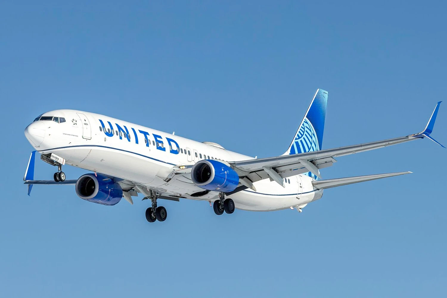 United Airlines
Boeing
737-900ER
N68834
