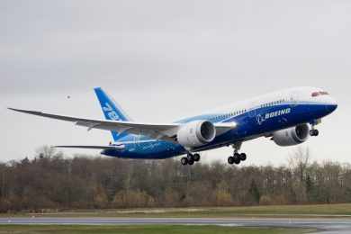Boeing 787 agora tem peças fabricadas nos Emirados Árabes Unidos