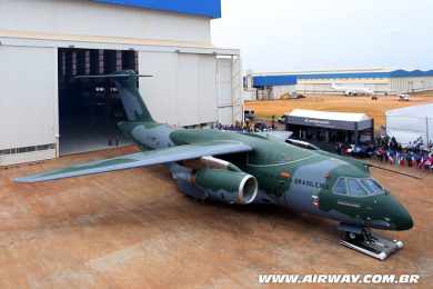 Embraer KC-390: de olho nos clientes do velho Hercules