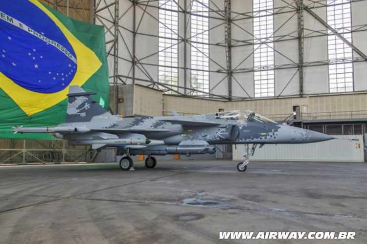 Maquete do Saab Gripen NG da FAB