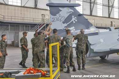 Maquete do Saab Gripen NG da FAB