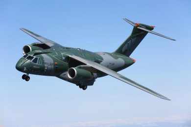 O primeiro voo do KC-390 foi realizado no dia 3 de fevereiro de 2015 (Embraer)