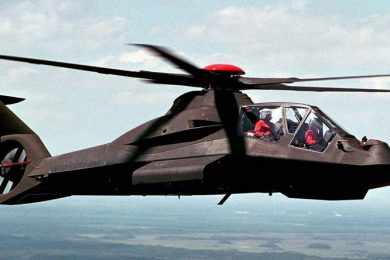 O helicóptero Comanche com design furtivo voou em 2006, mas o projeto foi cancelado