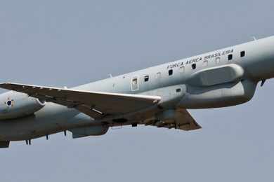 A FAB também possui três R-99, avião de Serviço de Inteligência Eletrônica - ELINT (FAB)