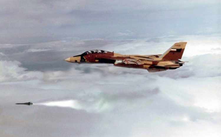 Aposentado nos EUA em 2006, o caça F-14 Tomcat ainda continua em serviço no Irã