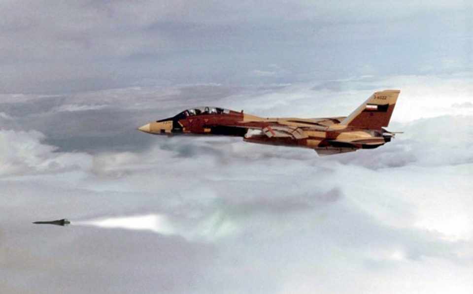 Aposentado nos EUA em 2006, o caça F-14 Tomcat ainda continua em serviço no Irã 