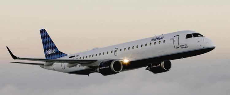 A norte-americana Jet Blue opera com jato Airbus e Embrear, como o da foto
