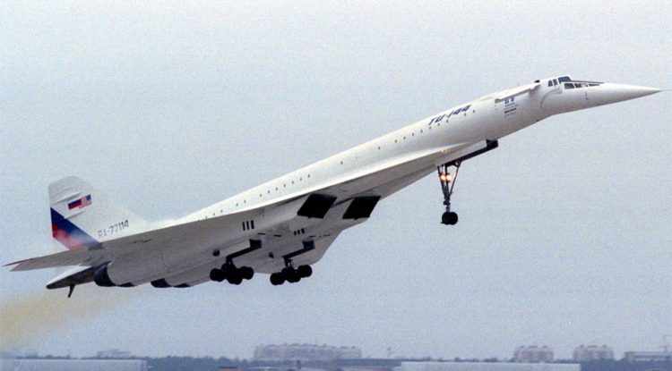 O avião russo Tupolev Tu-144 foi o único concorrente do Concorde. O avião, porém, voou por apenas três anos