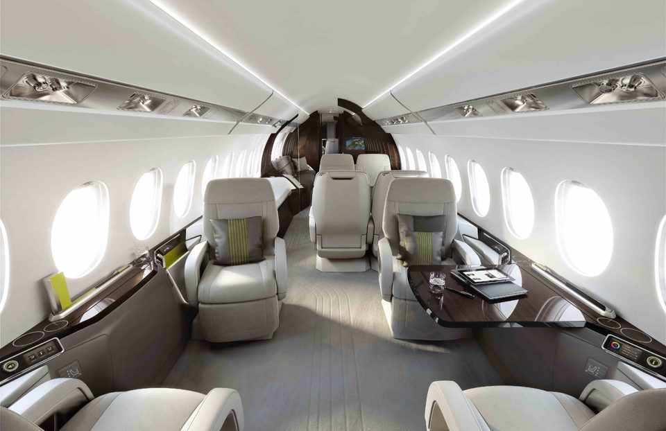 O interior do Falcon 5X pode ser configurado para transportar até 17 passageiros (Fotos - Dassault)