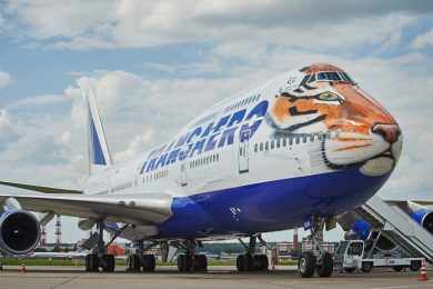 A companhia russa Transaero Airlines oferece transporte de passageiros e cargas (Foto - Transaero Airlines)