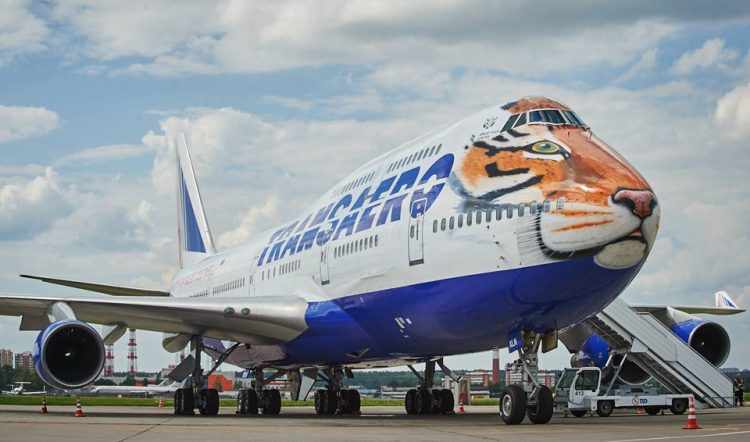A companhia russa Transaero Airlines oferece transporte de passageiros e cargas (Foto - Transaero Airlines)