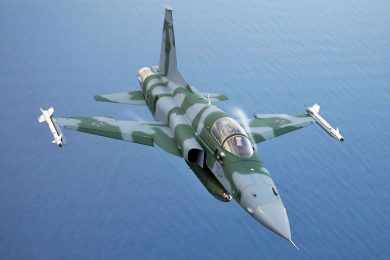 O F-5 da FAB perde para o Kfir em questões de velocidade e carga bélica (Foto - FAB)