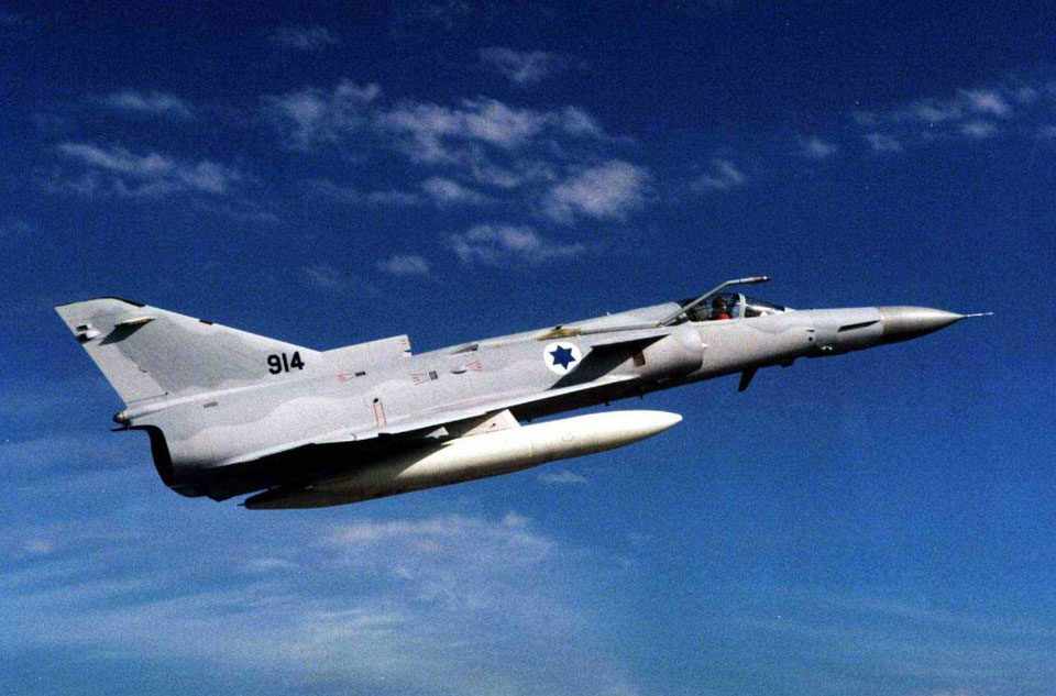 Entre as décadas de 1970 e 1980, o Kfir foi o principal caça de Israel (Foto - IAF)