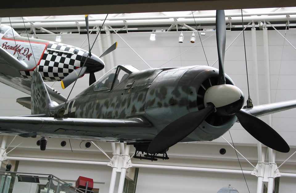 O Museu Imperial de Guerra, em Londres, possui um caça Fw.190 com plugs para a instalação do Mistel (Foto - Imperial War Museum)
