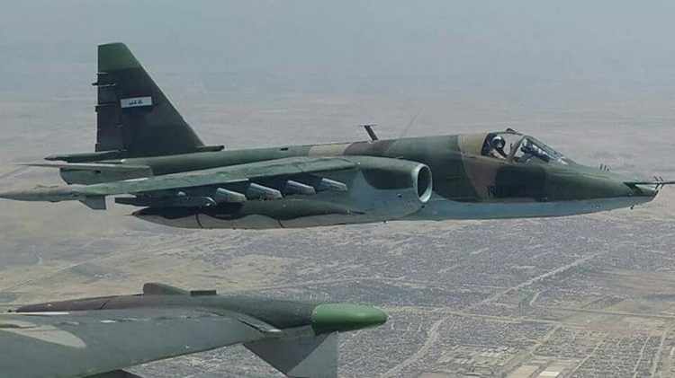 Avião de ataque Su-25 com as cores do Iraque. Aparelhos são utilizados contra as forças do Estado Islâmico (Foto - Wikipedia)