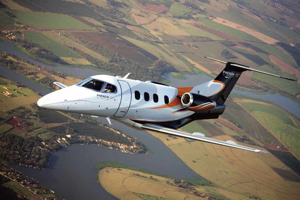 O jatinho Phenom 100E pode voar a velocidade máxima de 722 km/h (Foto - Embraer)