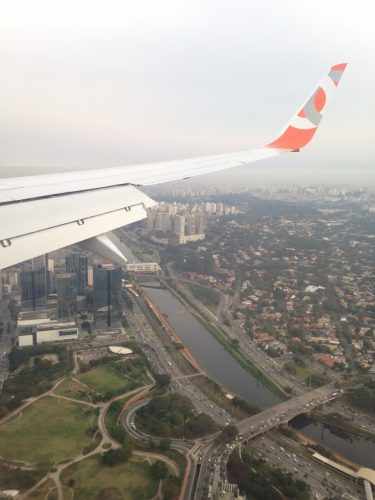 Aproximação em São Paulo, sobrevoando o Rio Pinheiro (Foto - Thiago Vinholes)