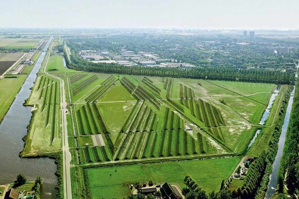 O jardim "Buitenschot Land Art Park" ocupa uma área de 810.000 m² ao redor do aeroporto de Amsterdã (Foto - Schiphol Group)