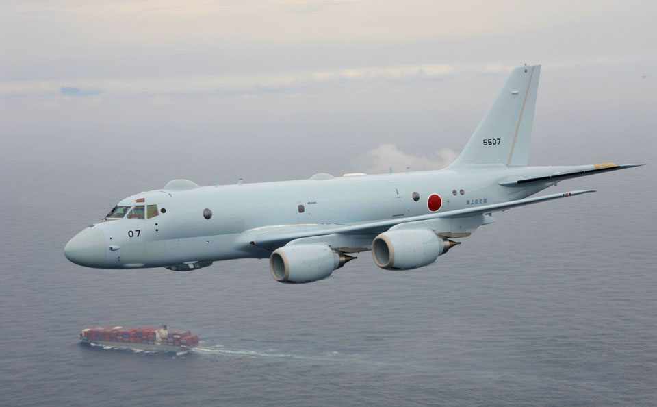 O Kawasaki P-1 pode carregar até 9 toneladas de bombas, mísseis e torpedos em missões de até 20 horas de duração (Foto - Marinha do Japão)