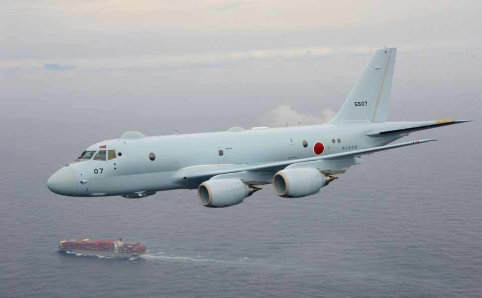 O Kawasaki P-1 pode carregar até 9 toneladas de bombas, mísseis e torpedos em missões de até 20 horas de duração (Foto - Marinha do Japão)