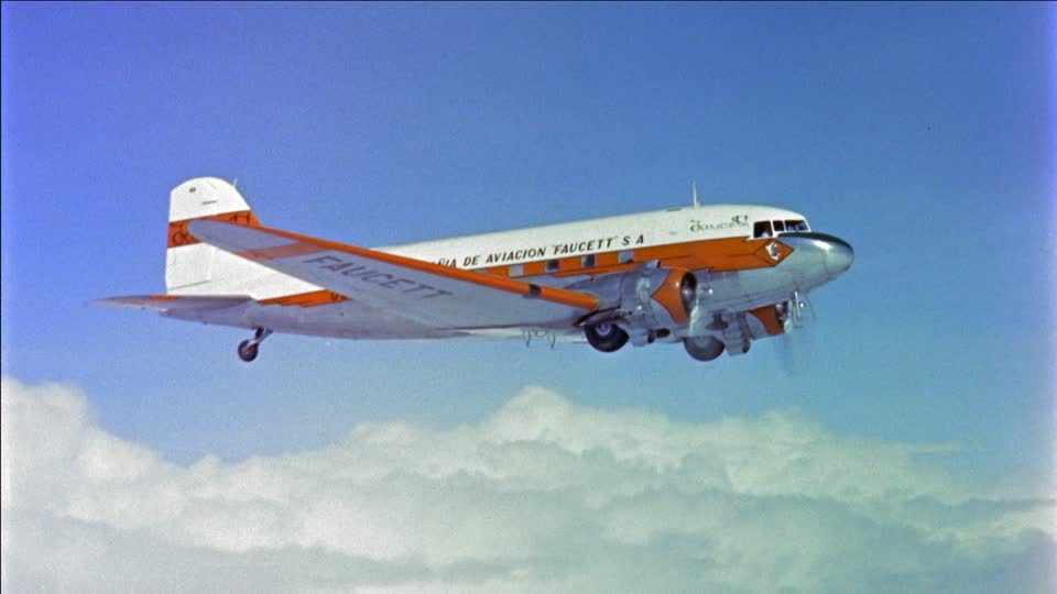 Relíquia dos anos 1930, o DC-3 ainda estavam em operação no Peru na década de 1980 (Foto – Faucett)