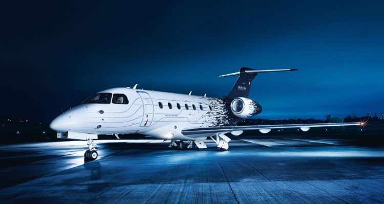 O Legacy 500 pode levar até oito passageiros e até um comissário de bordo (Foto - Embraer)