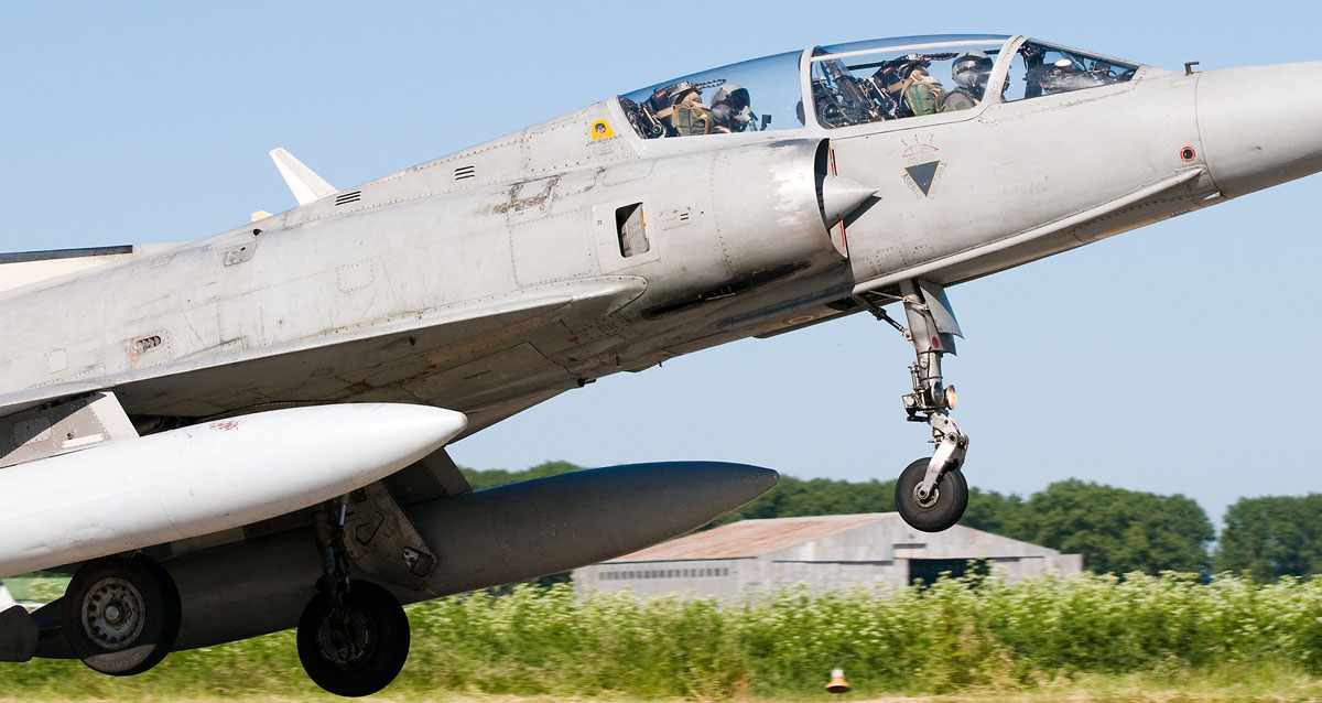 A Argentina utilizou os caças Mirage III durante a guerra das Malvinas (Foto - MirageArgentina)