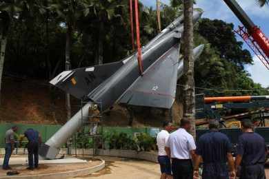 Outro Mirage da FAB foi instalado em Salvador (Foto - Correio24horas)