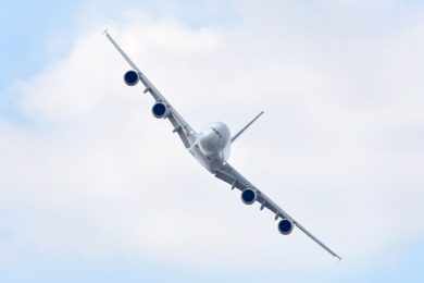 Os controles fly-by-wire ajudam no controle da aeronave com mais de 500 toneladas (Foto - Airbus)