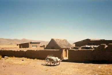 Parece uma aldeia inca, mas é o antigo aeroporto de Arequipa, no Peru (Foto - Tite Simões)