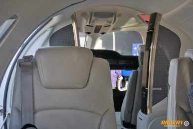 Cabine do HondaJet leva até 5 passageiros