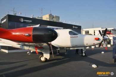 O PC-12 tem a cabine a maior cabine de seu segmento; a aeronave custa até US$ 4,6 milhões (Foto - Ricardo Meier)