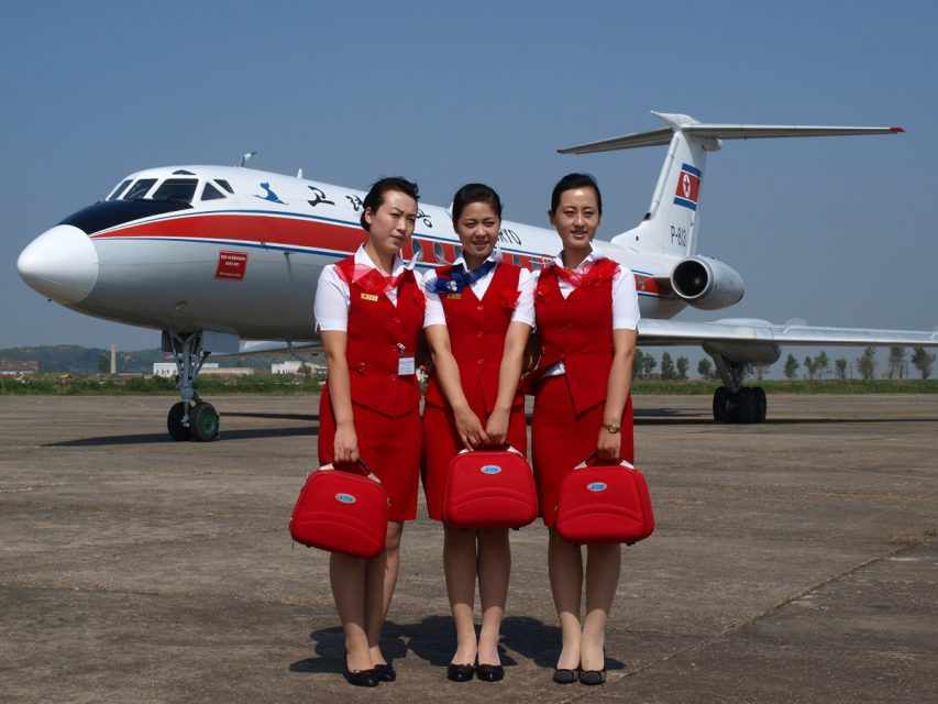 Os comissários de bordo da Air Koryo raramente falam outro idioma se não o coreano (Creative Commons)