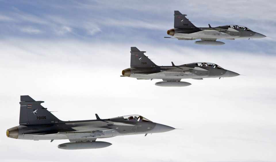 Os caças suecos Saab Gripen são a principal aeronave militar da Tailândia (Divulgação)