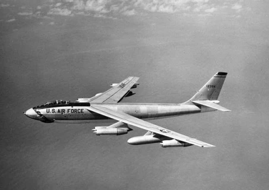 Um B-47 caiu no Mar Mediterrâneo com duas bombas nucleares e nunca foi encontrado (USAF)