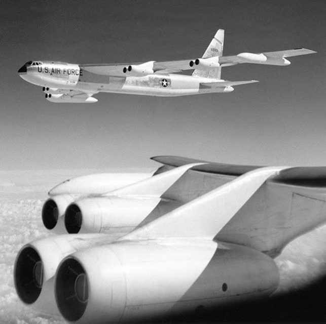 Uma bomba que caiu de um B-52 está perdida em um pântano nos EUA desde 1961 (USAF)