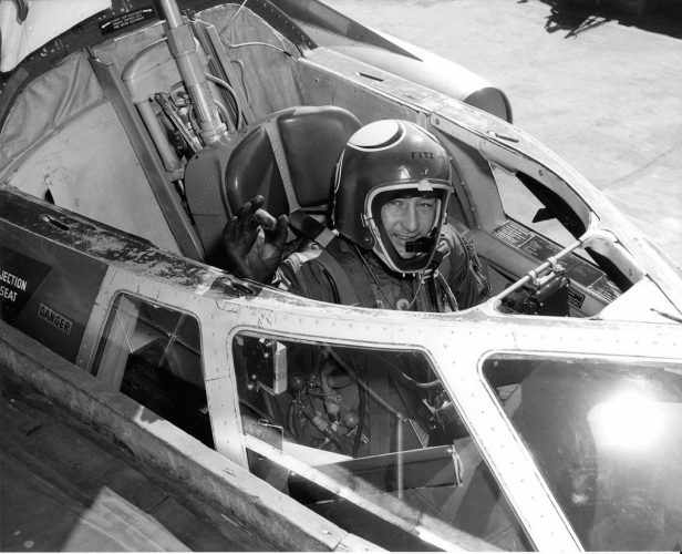 Os tripulantes do Hustler viajavam separados em capsulas individuais (USAF)